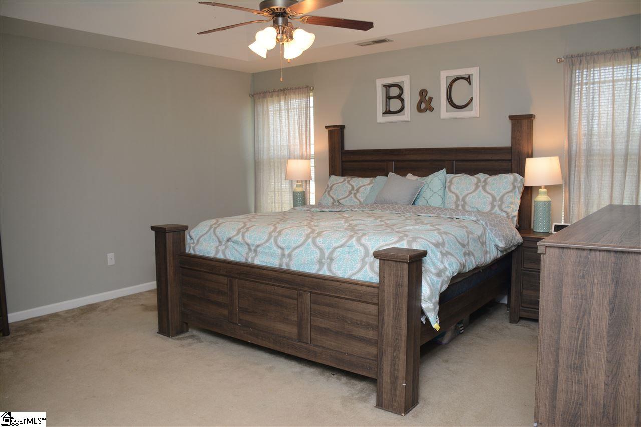 213 Dayside Court Greer, SC 29651 - Photo 10 of 26 Gallery Image 10