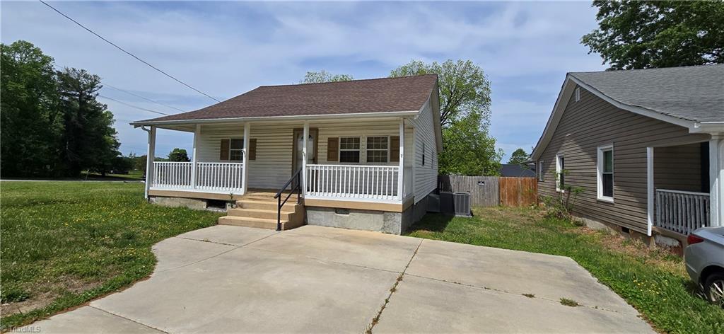 213 Kelly Place High Point, NC 27262 - Photo 5 of 21