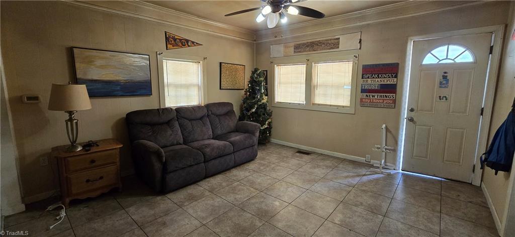 213 Kelly Place High Point, NC 27262 - Photo 7 of 21