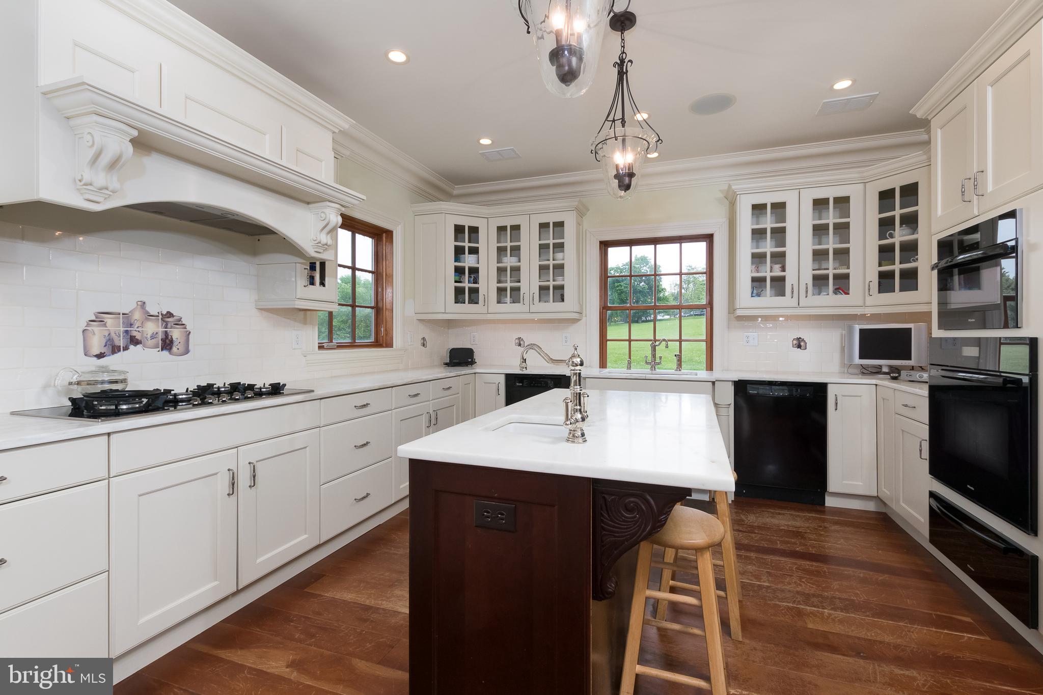 80 Mapleton Road Princeton, NJ 08540 - Photo 25 of 55 Large kitchen with dual dishwashers