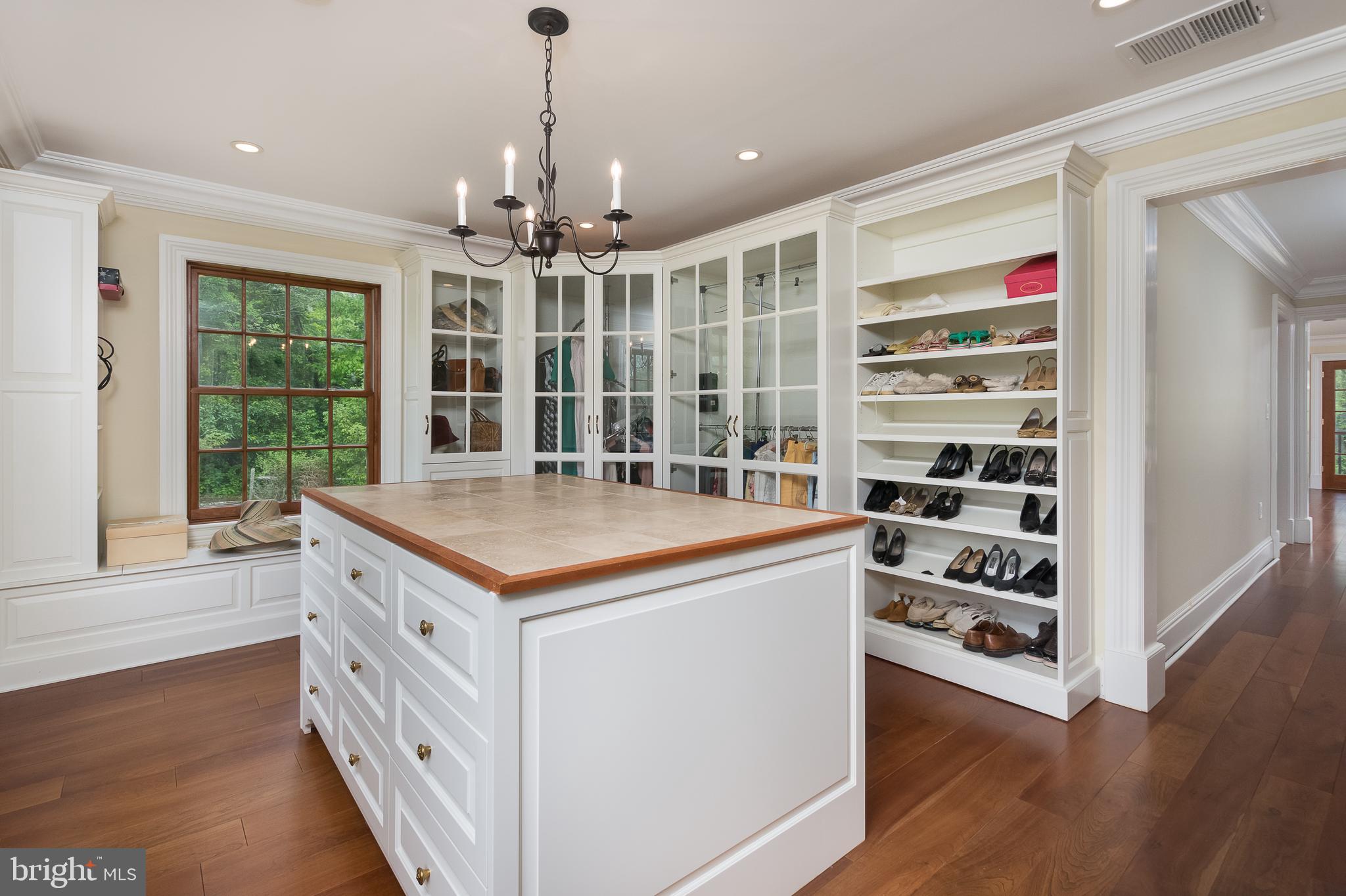 80 Mapleton Road Princeton, NJ 08540 - Photo 36 of 55 Owner's suite closet