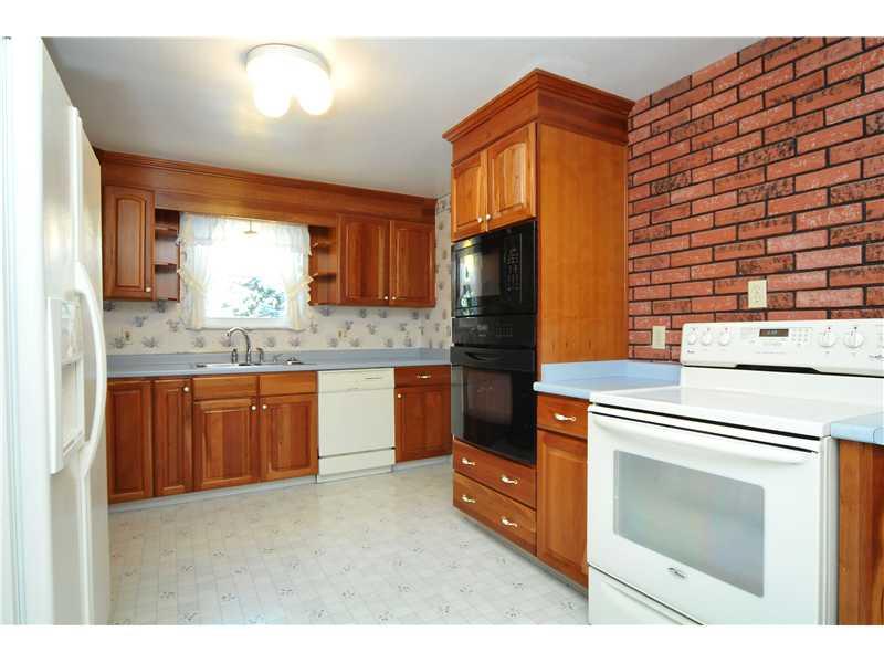 2800 Dutch Ridge Road Beaver, PA 15009 - Photo 11 of 25 Kitchen.