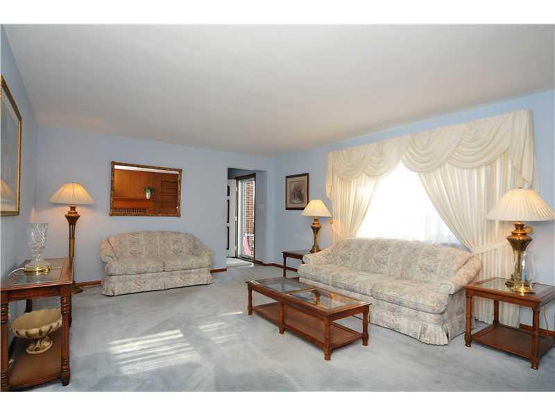 2800 Dutch Ridge Road Beaver, PA 15009 - Photo 5 of 25 Living Room.