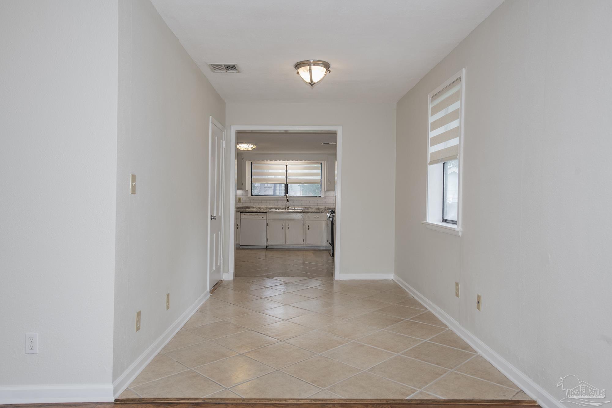 211 Berry Road Pensacola, FL 32507 - Photo 11 of 39