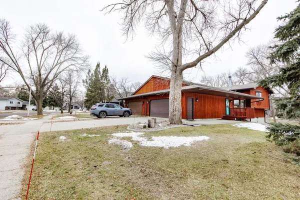 $269,900 | 1419 23rd Street South, Fargo, ND 58103