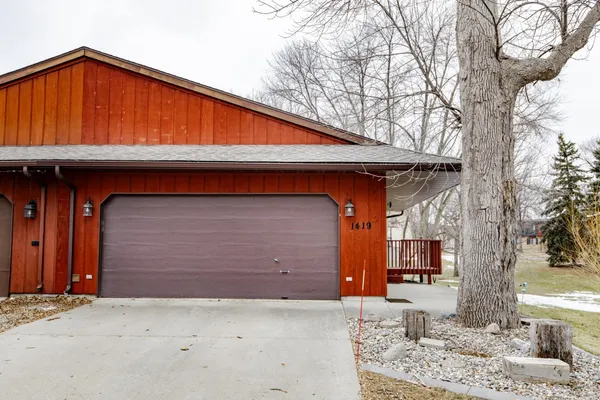 $269,900 | 1419 23rd Street South, Fargo, ND 58103