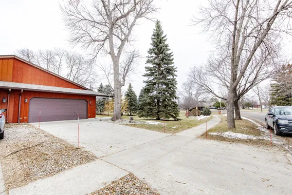 $269,900 | 1419 23rd Street South, Fargo, ND 58103