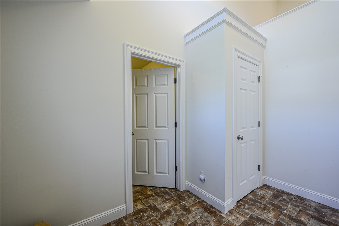 12 Sanderling Way, Unit C Middletown, RI 02842 - Photo 17 of 39