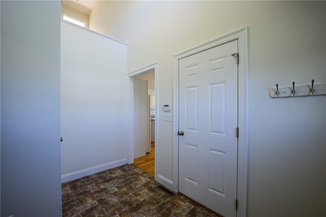 12 Sanderling Way, Unit C Middletown, RI 02842 - Photo 18 of 39