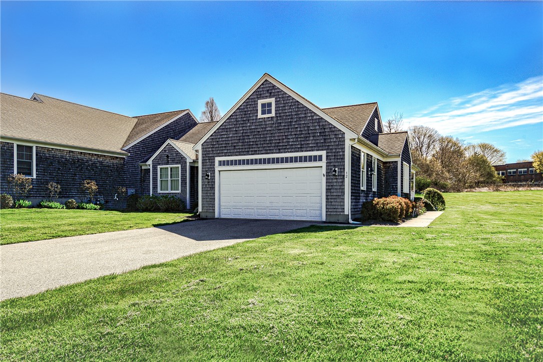 12 Sanderling Way, Unit C Middletown, RI 02842 - Photo 4 of 39