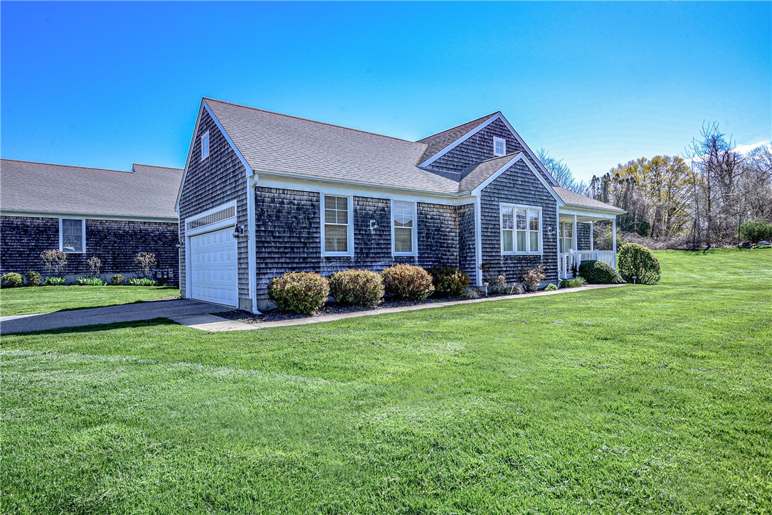 12 Sanderling Way, Unit C Middletown, RI 02842 - Photo 5 of 39