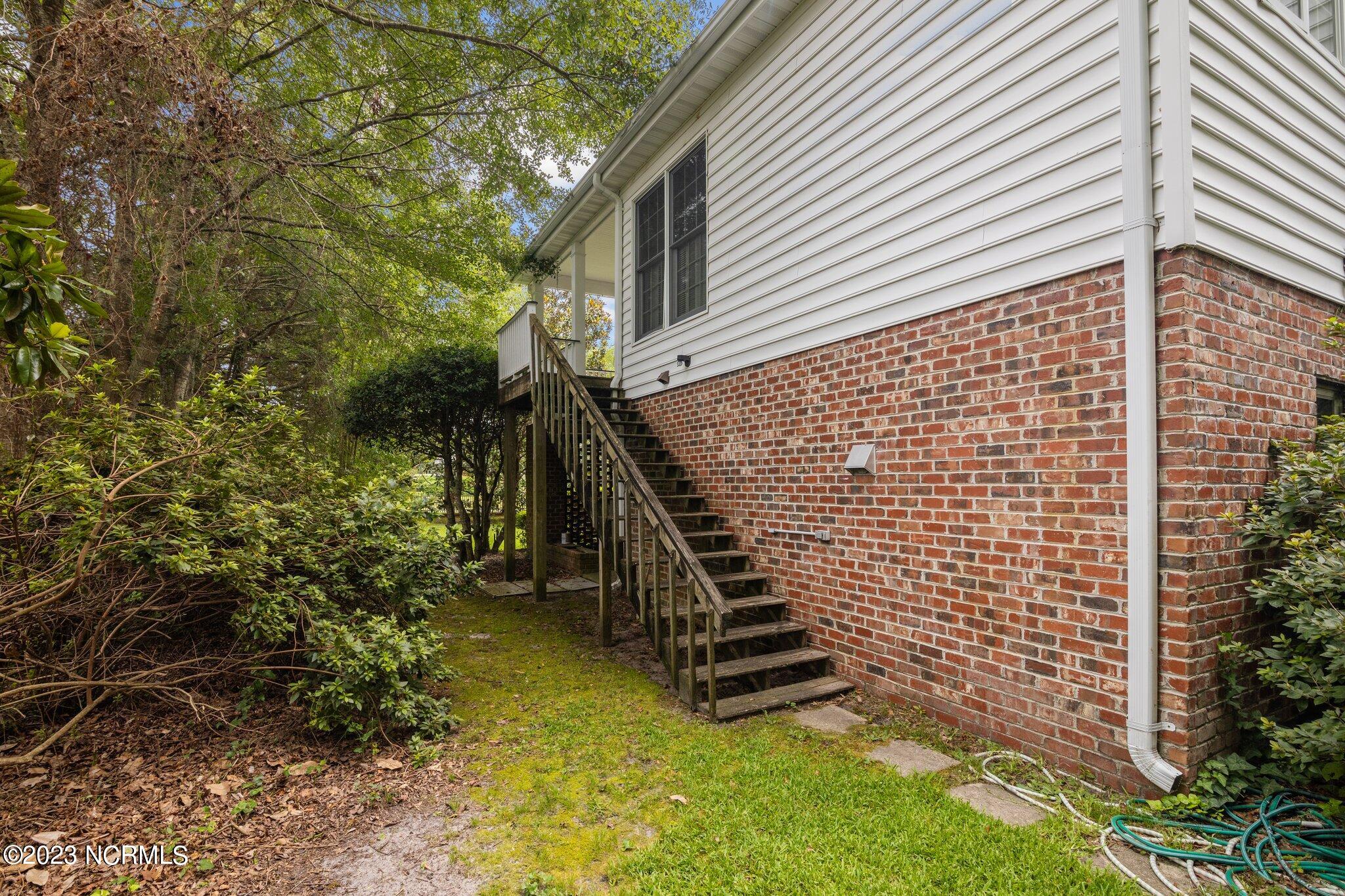 1506 Tryon Road New Bern, NC 28560 - Photo 49 of 55 49-web-or-mls-2I3A0009