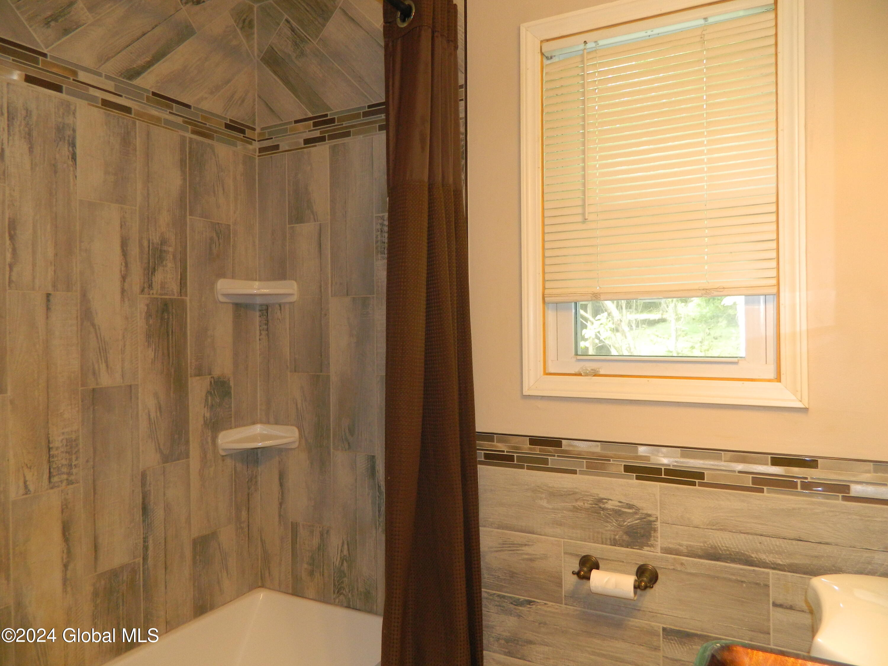 1303 Schodack Valley Road Castleton-on-Hudson, NY 12033 - Photo 15 of 30 DSCN9646