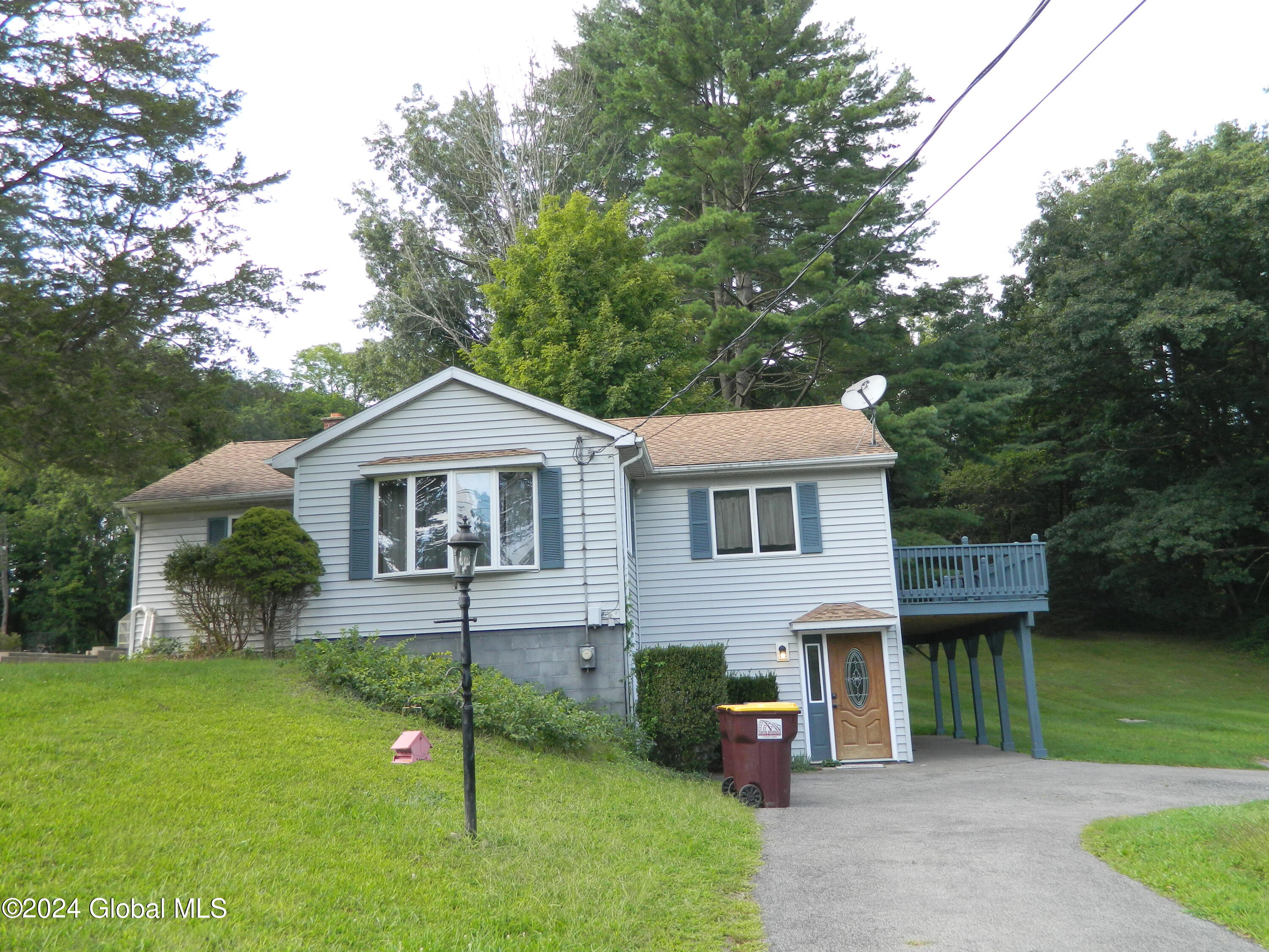 1303 Schodack Valley Road Castleton-on-Hudson, NY 12033 - Photo 2 of 30 1