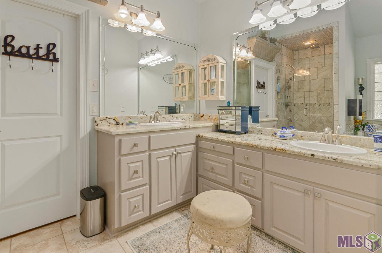 17135 Charlton Road Baker, LA 70714 - Photo 12 of 27 Gallery Image 12