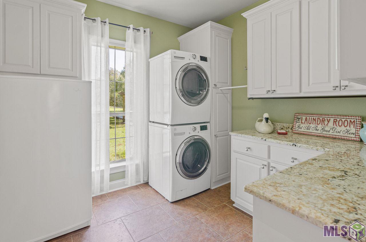 17135 Charlton Road Baker, LA 70714 - Photo 13 of 27 Gallery Image 13