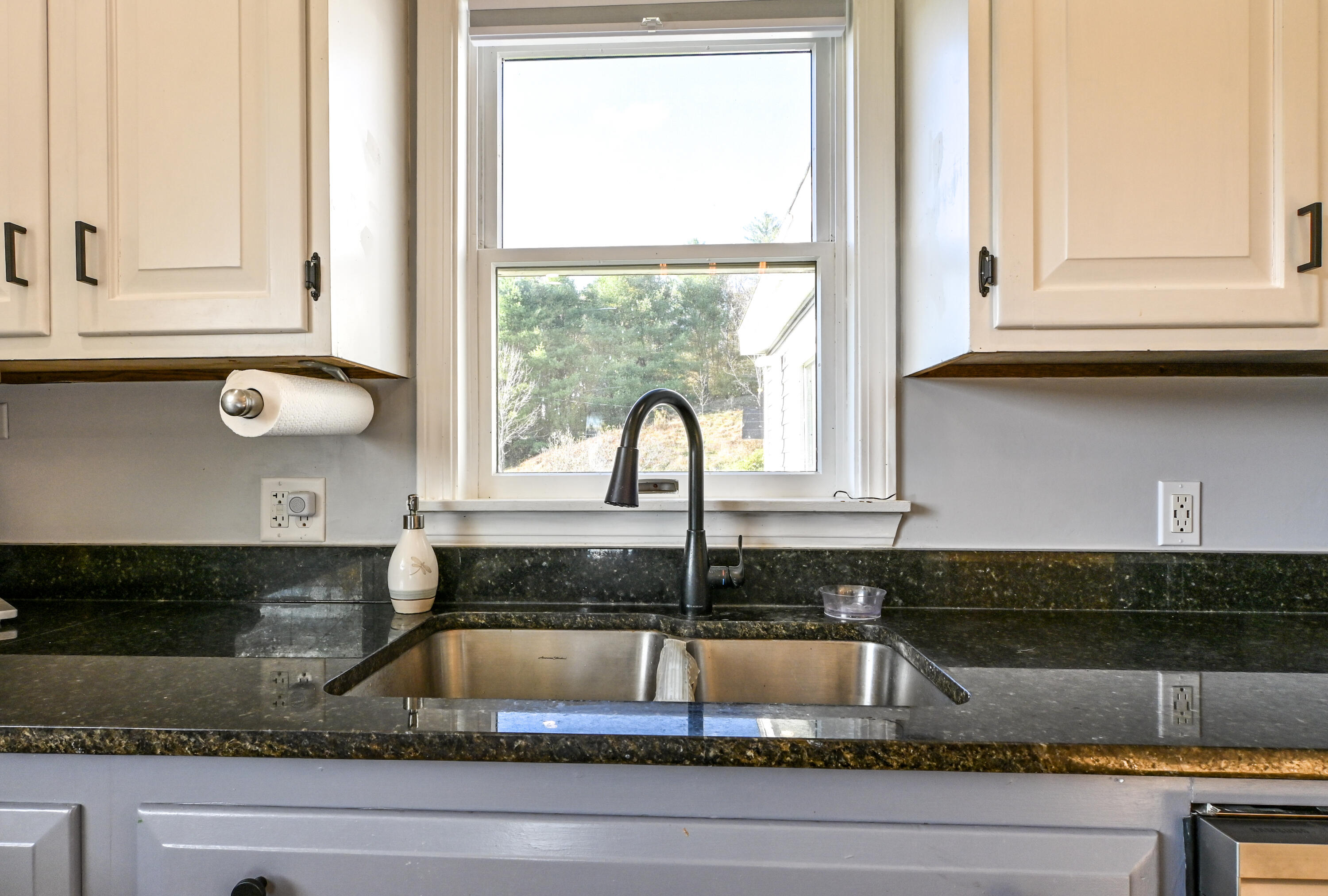 75 Mighty Street Gorham, ME 04038 - Photo 22 of 46 75MightySt-28