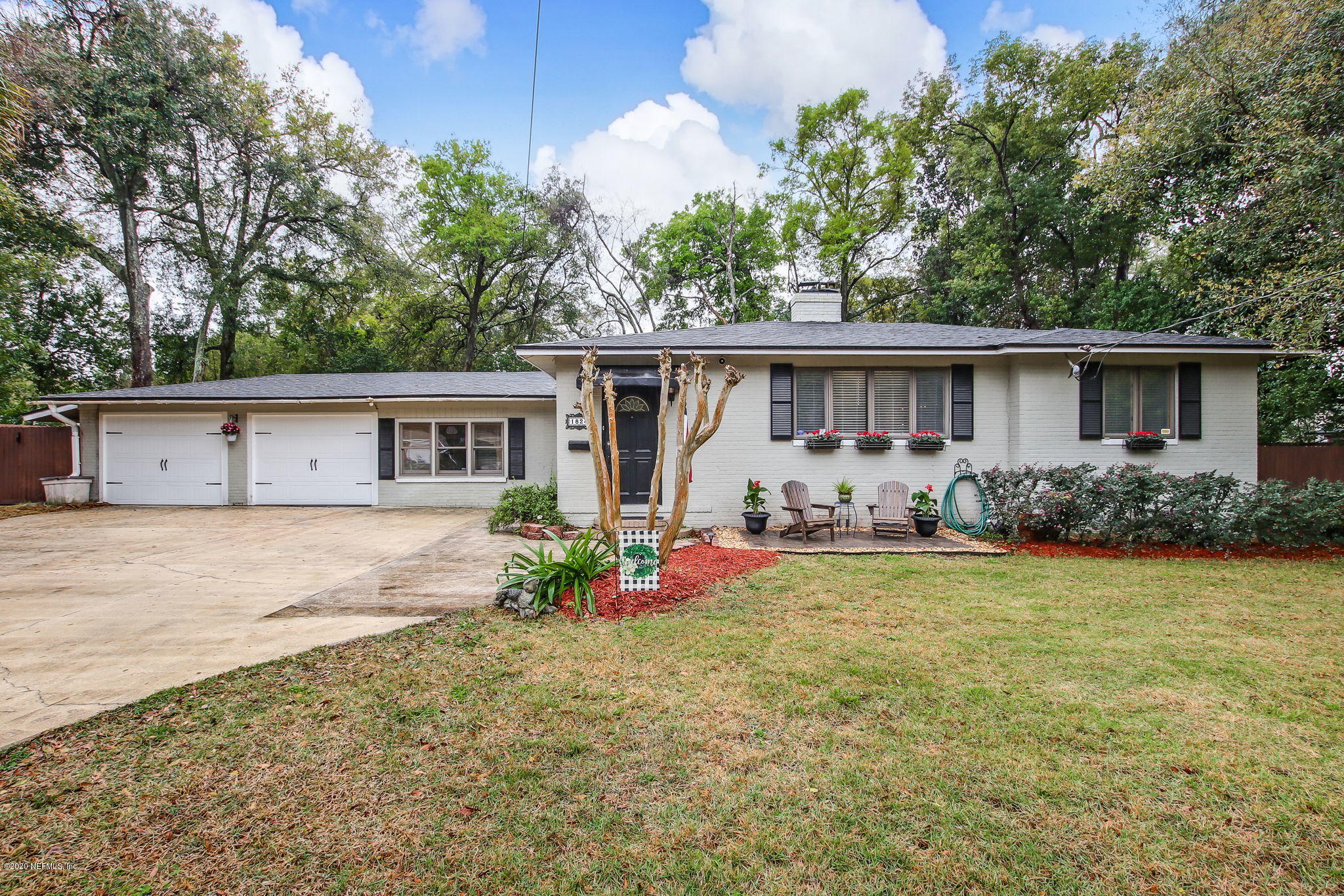 1824 Cornell Road Jacksonville, FL 32207 - Photo 1 of 29 a front view of house with yard