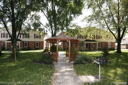 755 West Maple Road Clawson, MI 48017 - Photo 6 of 11
