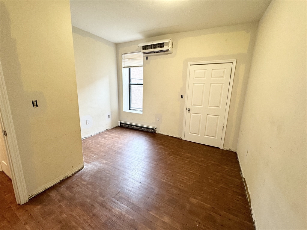 13 Ruggles Street, Unit 2 Boston, MA 02119 - Photo 4 of 7