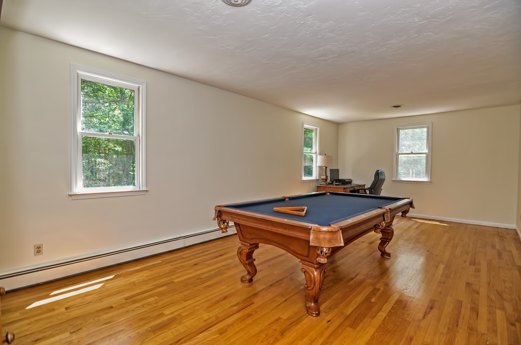 22 Robin Road Norfolk, MA 02056 - Photo 16 of 28 Gallery Image 16