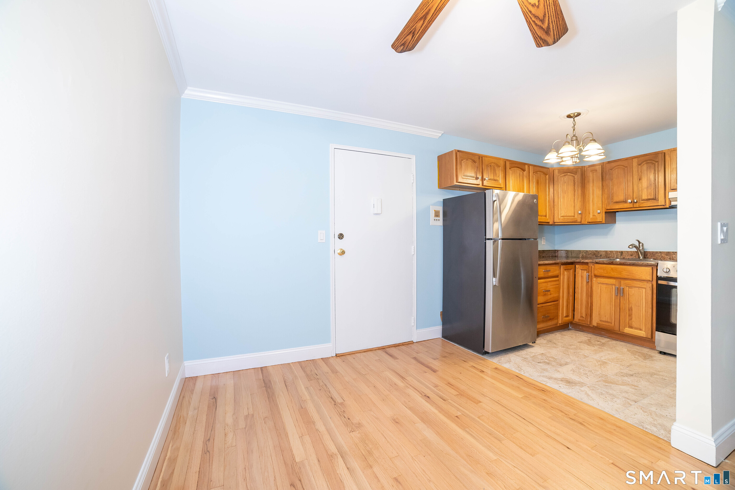 637 Cove Road, Unit D5 Stamford, CT 06902 - Photo 7 of 20