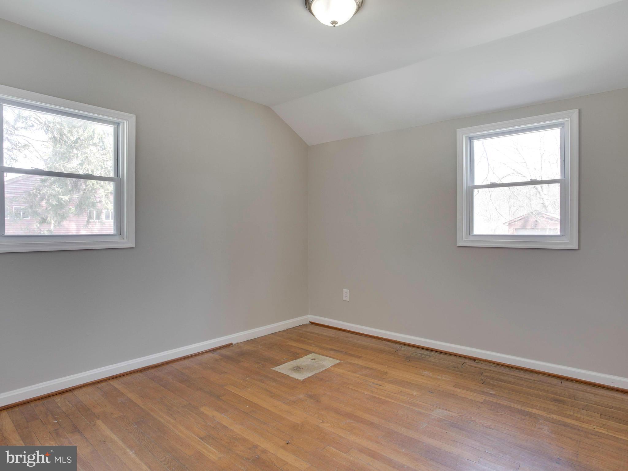 6911 Highbridge Road Bowie, MD 20720 - Photo 11 of 25 Interior (General)