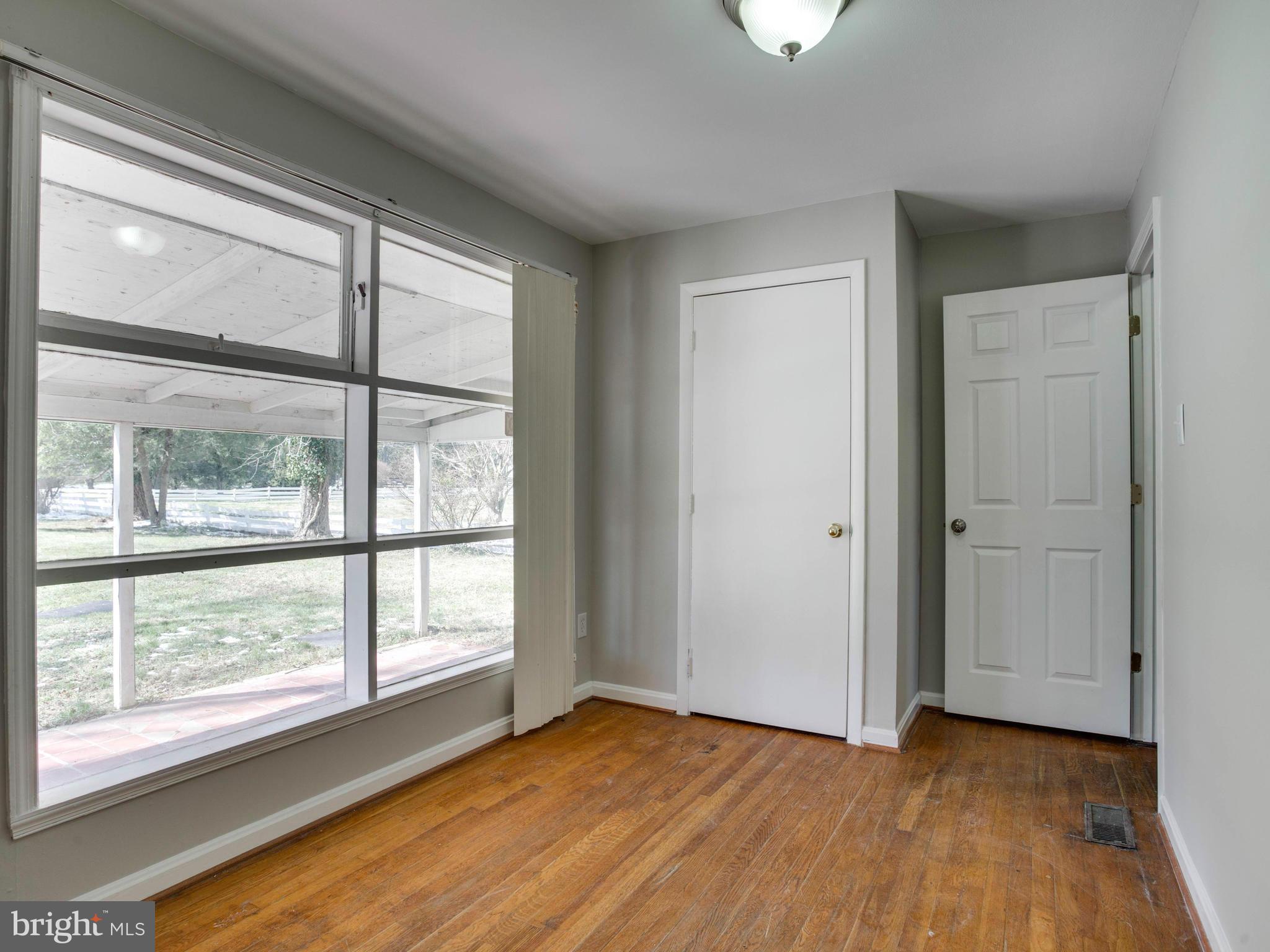 6911 Highbridge Road Bowie, MD 20720 - Photo 15 of 25 Interior (General)