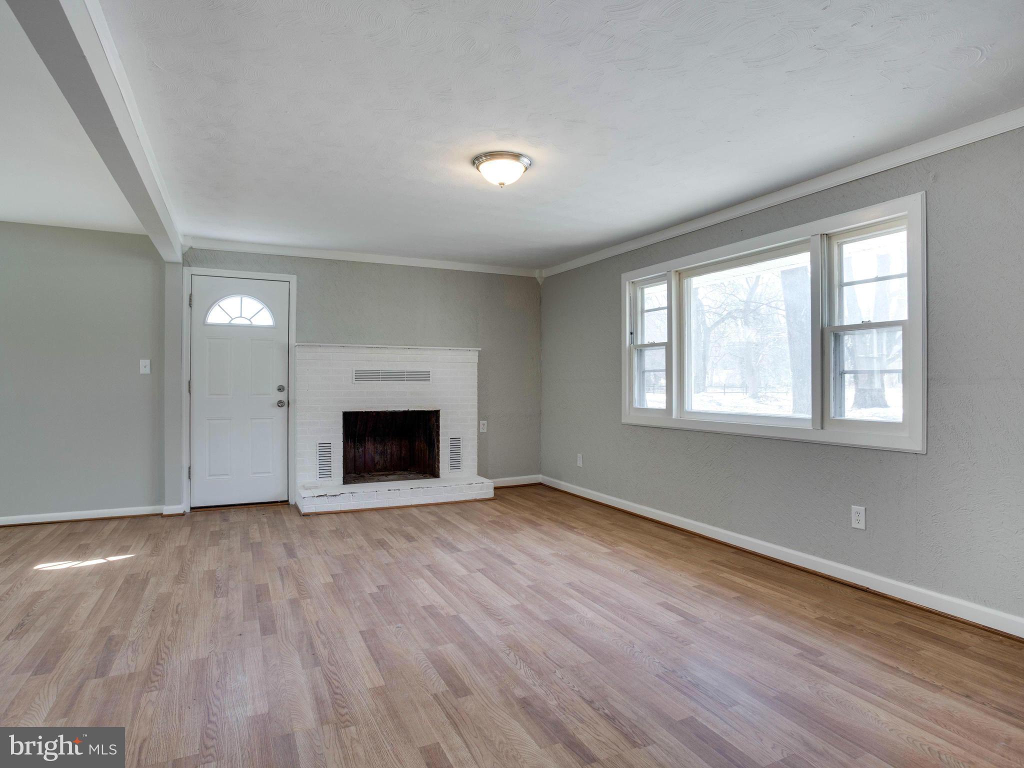 6911 Highbridge Road Bowie, MD 20720 - Photo 20 of 25 Interior (General)
