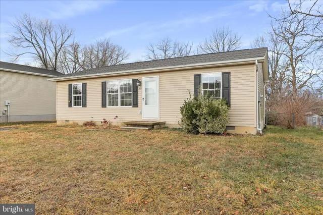 $260,000 | 105 MIdnoon Drive, Martinsburg, WV 25404