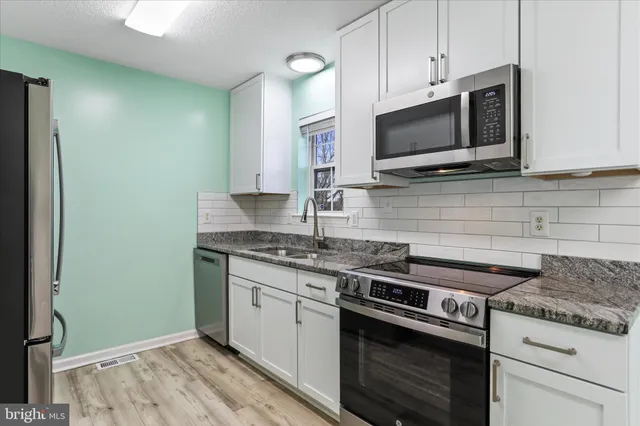 $260,000 | 105 MIdnoon Drive, Martinsburg, WV 25404