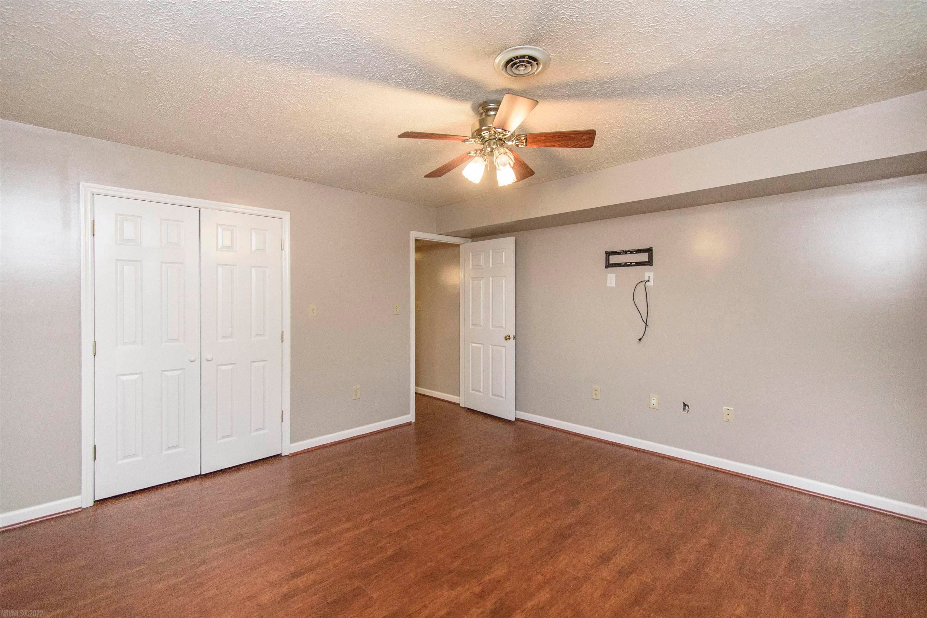 580 Atkinson Road Christiansburg, VA 24073 - Photo 32 of 47 Gallery Image 32