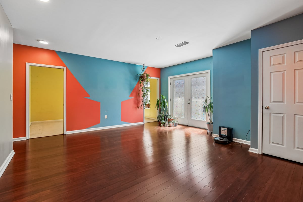 368 Rector Street, Unit 419 Perth Amboy, NJ 08861 - Photo 10 of 24 010.jpg