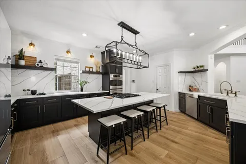 $699,500 | 14107 Hunters Lake Way Court, Houston, TX 77044