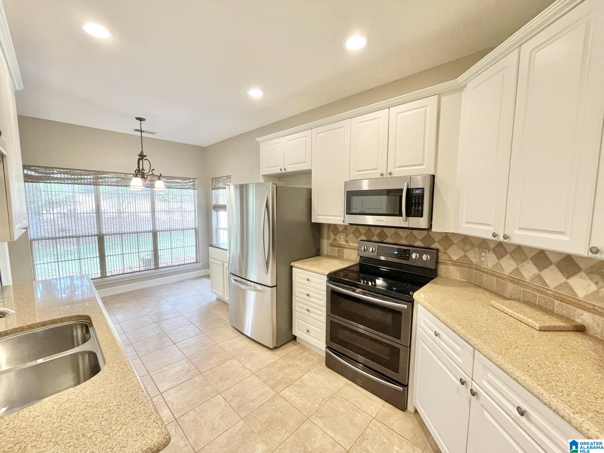 317 Wixford Trace Alabaster, AL 35007 - Photo 13 of 36
