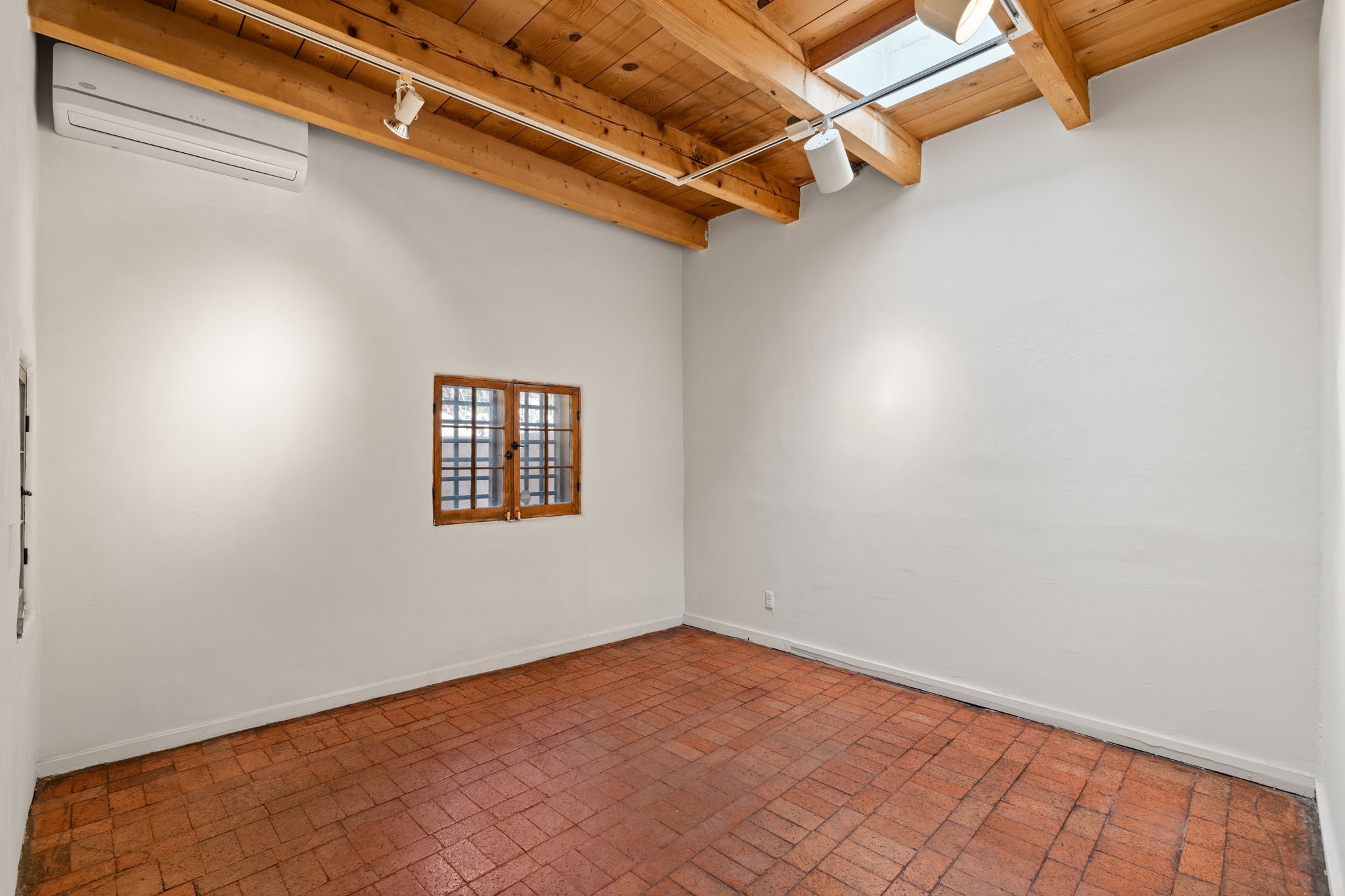 634 Canyon Road Santa Fe, NM 87501 - Photo 13 of 53