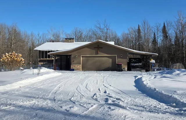 $389,900 | 37214 Woodland Drive, Cohasset, MN 55721