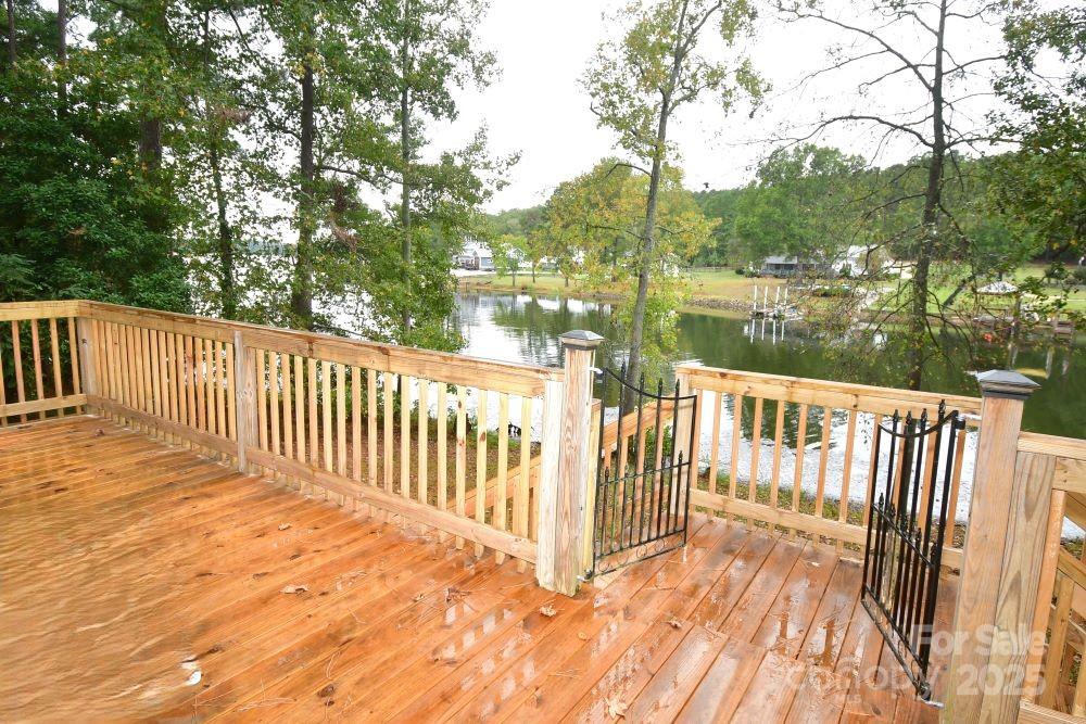 2171 John G Richards Road Camden, SC 29020 - Photo 6 of 21 a view of a wooden fence