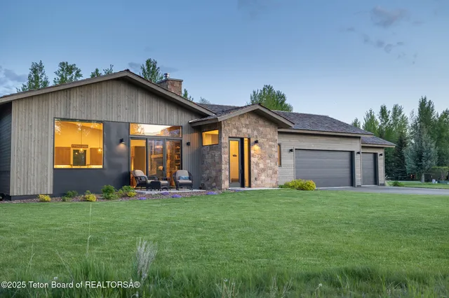 $4,995,000 | 6300 North Aspen Drive, Jackson, WY 83001
