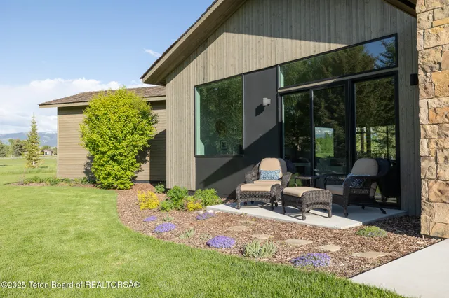 $4,995,000 | 6300 North Aspen Drive, Jackson, WY 83001