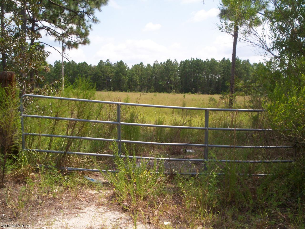 5581 Carter Spencer Road Middleburg, FL 32068 - Photo 7 of 15 2nd Entrance