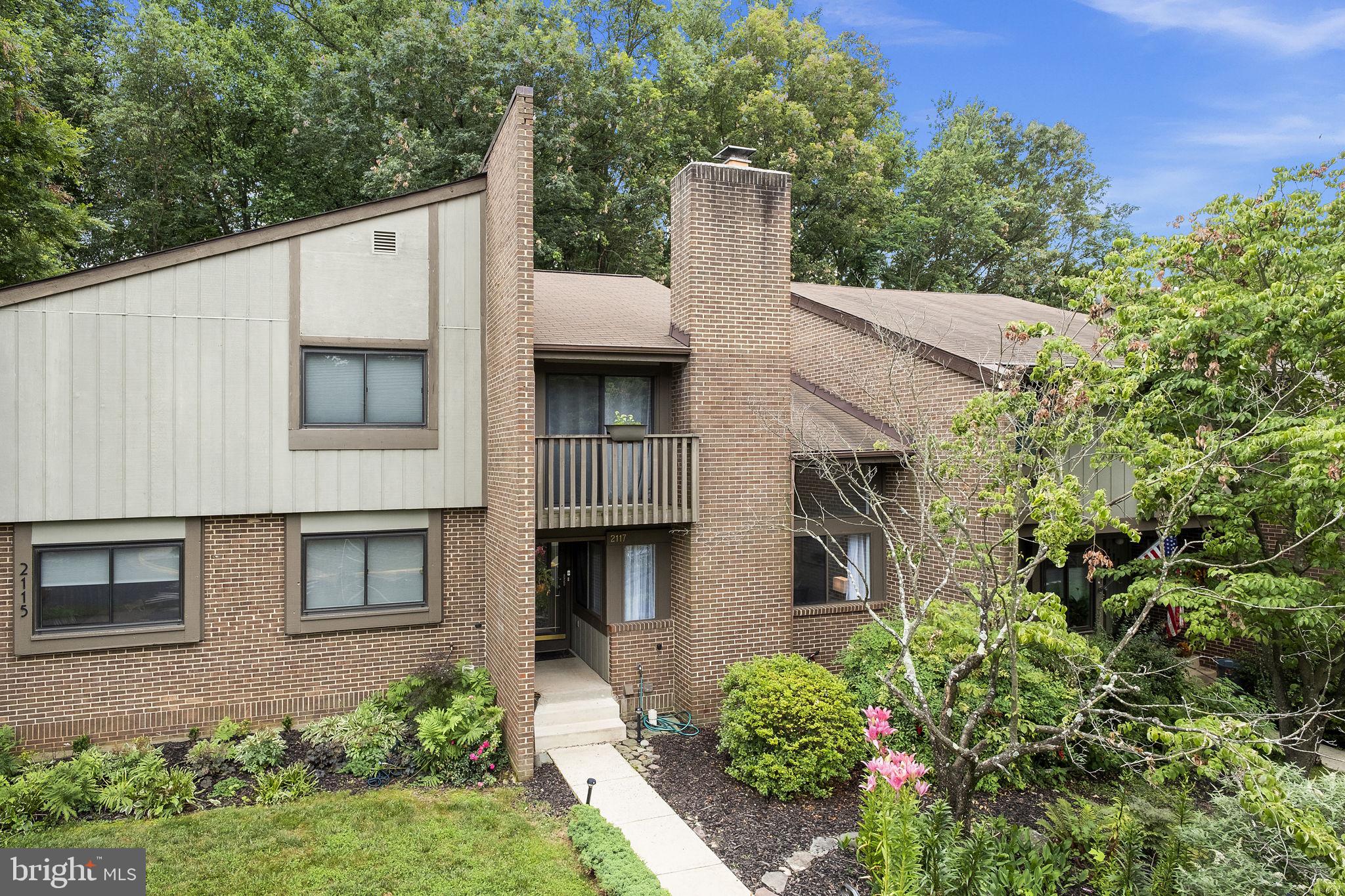 2117 Glencourse Lane Reston, VA 20191 - Photo 2 of 53 Gallery Image 2