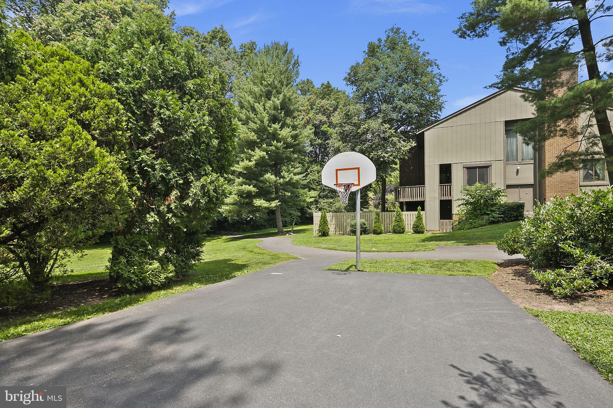 2117 Glencourse Lane Reston, VA 20191 - Photo 45 of 53 Gallery Image 45