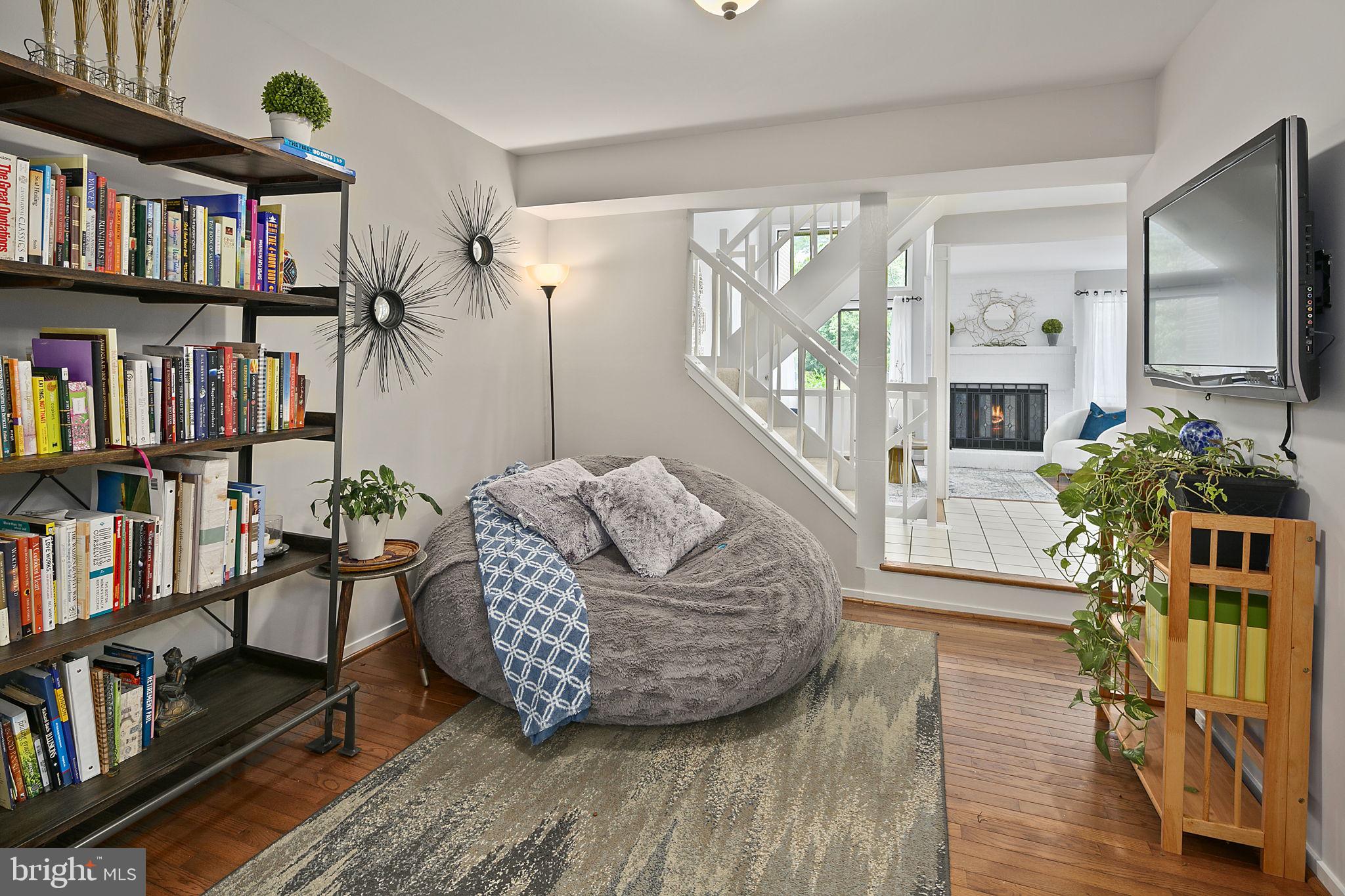 2117 Glencourse Lane Reston, VA 20191 - Photo 8 of 53 Gallery Image 8