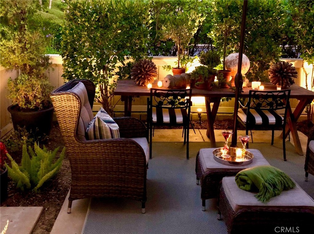 14 Pickney Close Laguna Niguel, CA 92677 - Photo 14 of 22 a view of a chairs and table in the patio
