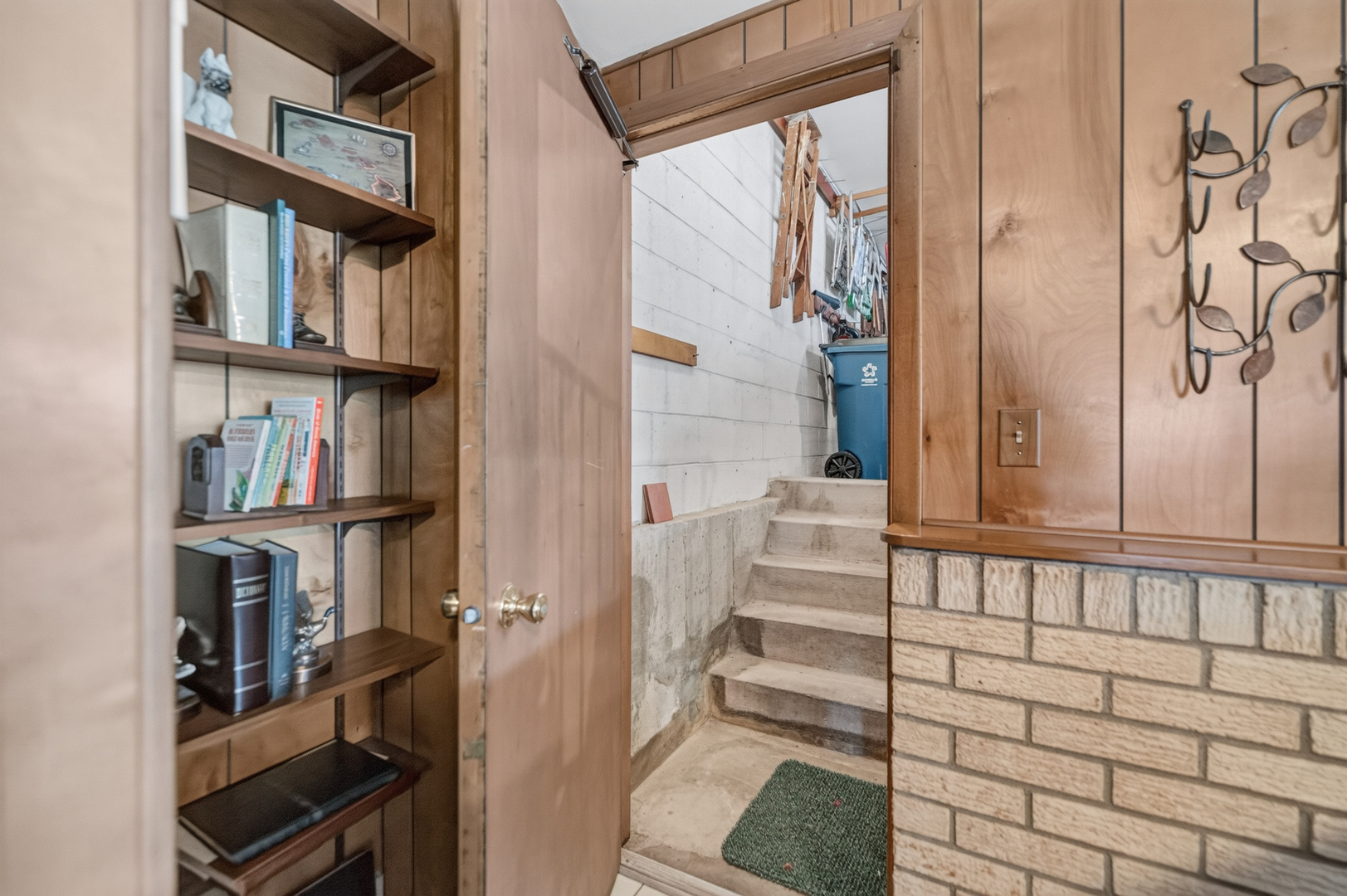 89 South Clarendon Avenue Addison, IL 60101 - Photo 47 of 67