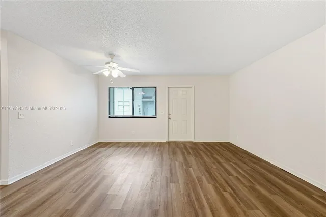 $209,900 | 5320 Elmhurst Road, Unit A, West Palm Beach, FL 33417