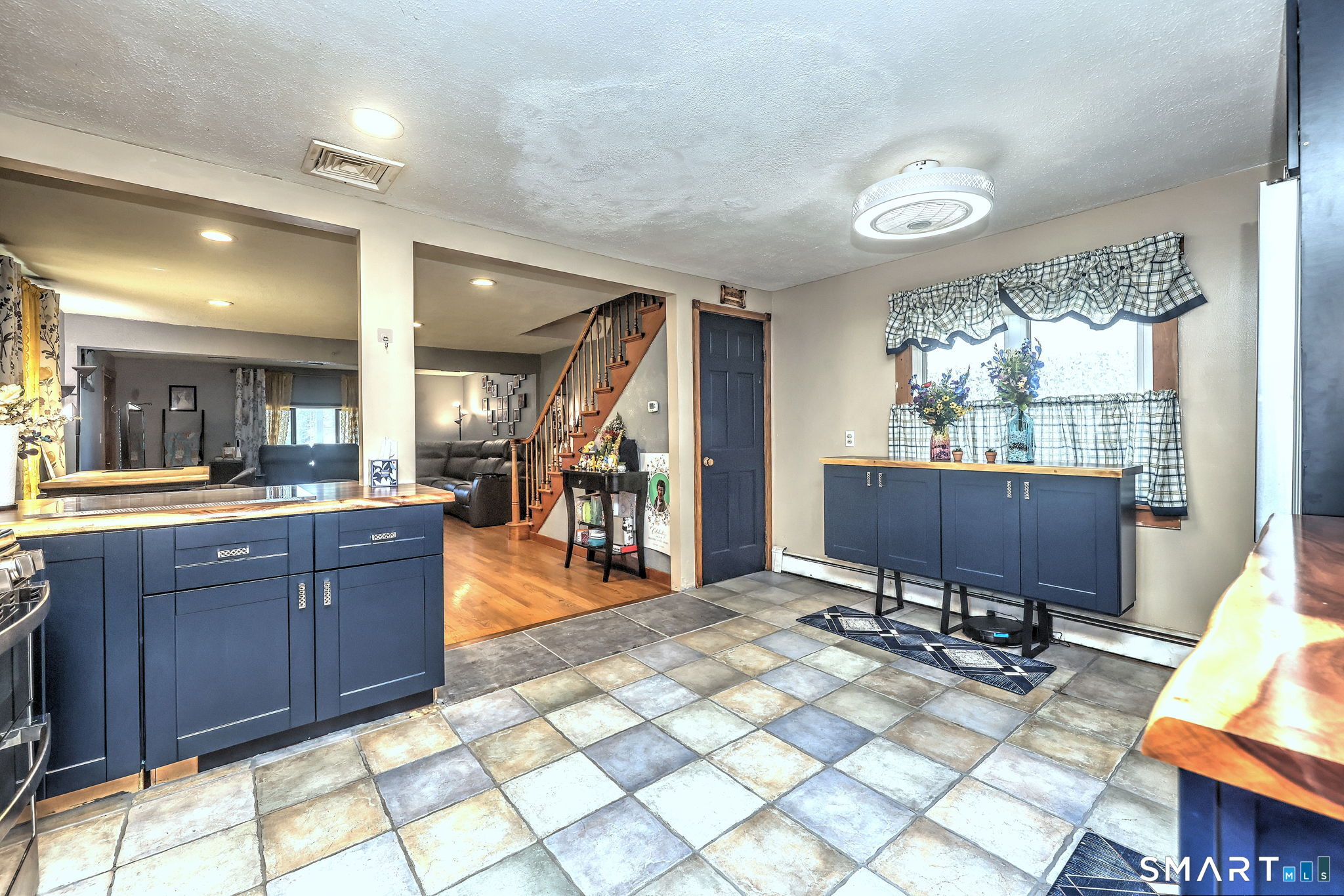 312 Old Point Road Milford, CT 06460 - Photo 25 of 40 Gallery Image 25