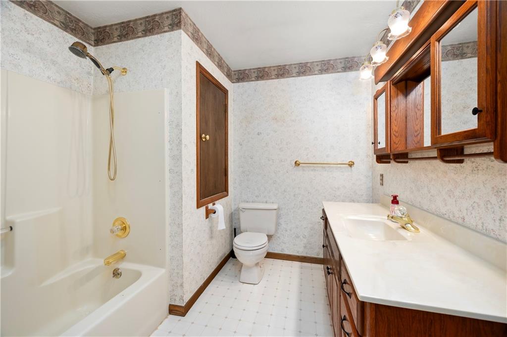 315 Romain Road Pulaski, PA 16143 - Photo 21 of 27 Gallery Image 21