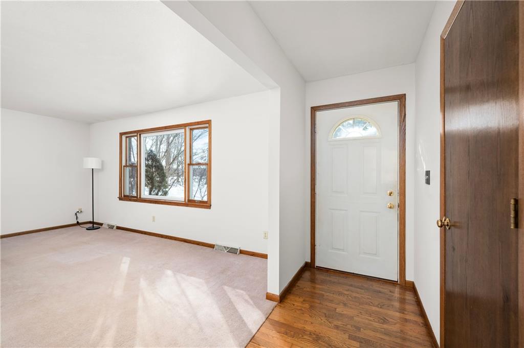 315 Romain Road Pulaski, PA 16143 - Photo 8 of 27 Gallery Image 8
